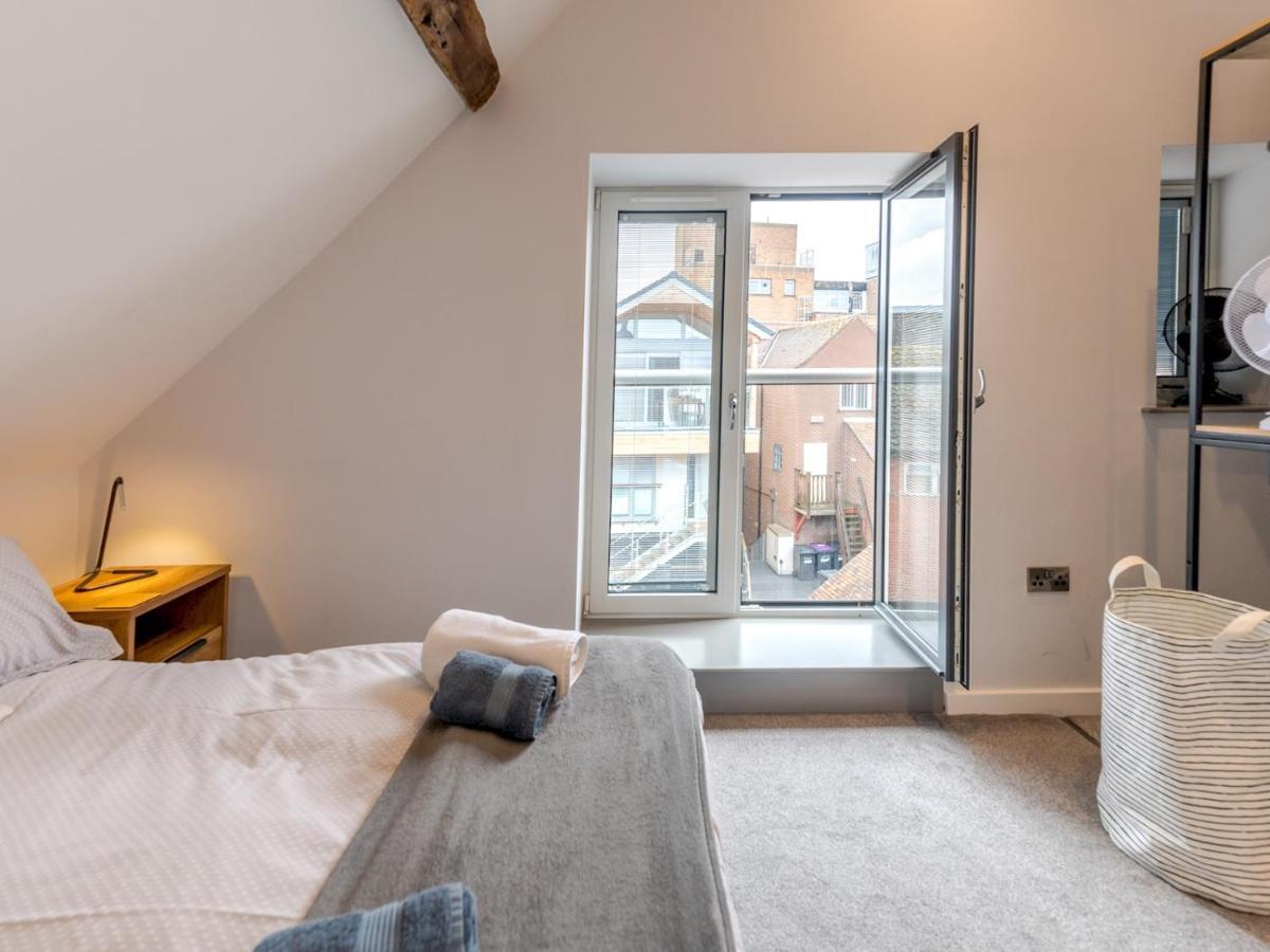 Pass The Keys 5C Charming Town Centre Apartment With Roof Top Views Shrewsbury Exteriör bild