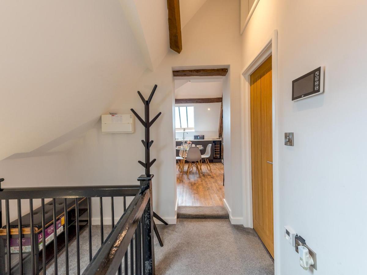 Pass The Keys 5C Charming Town Centre Apartment With Roof Top Views Shrewsbury Exteriör bild